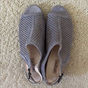 Paul Green Golden Brown Mules with Breathable Design